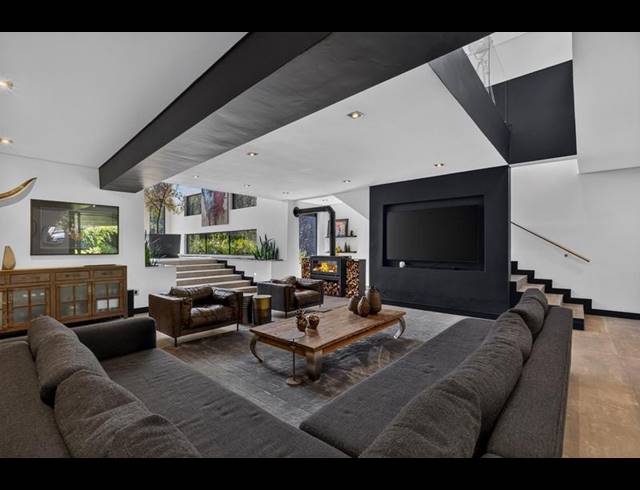 4 BEDROOM HOUSE FOR SALE IN PARKHURST